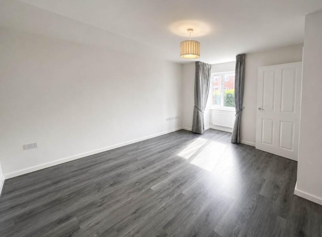 House in Wigan, Shakerley - View 4