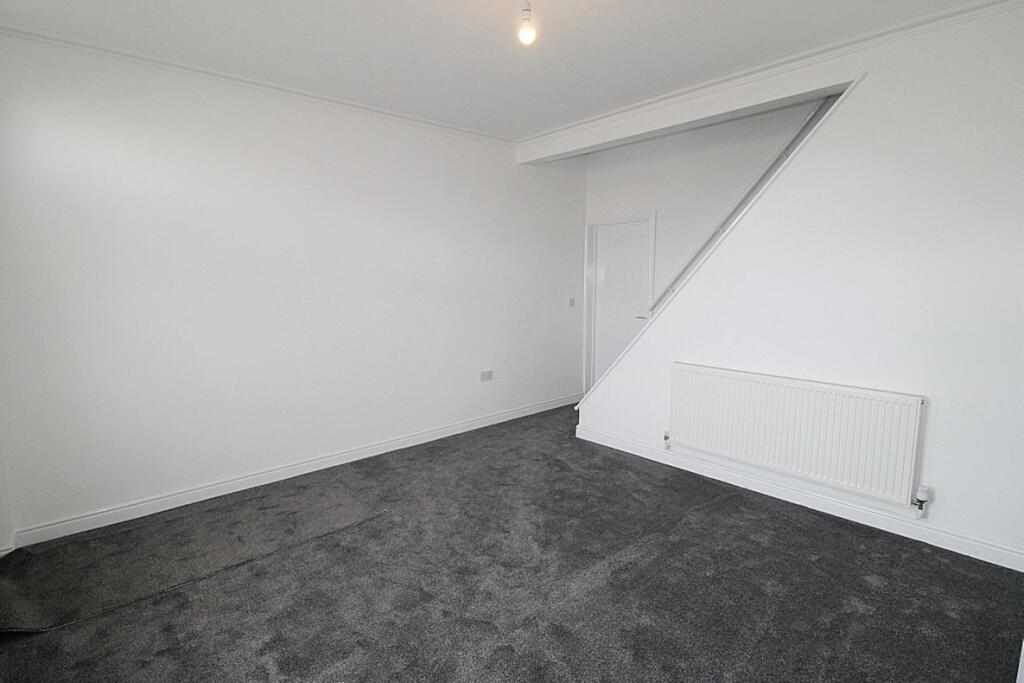 House in Rotherham, South Yorkshire - View 4