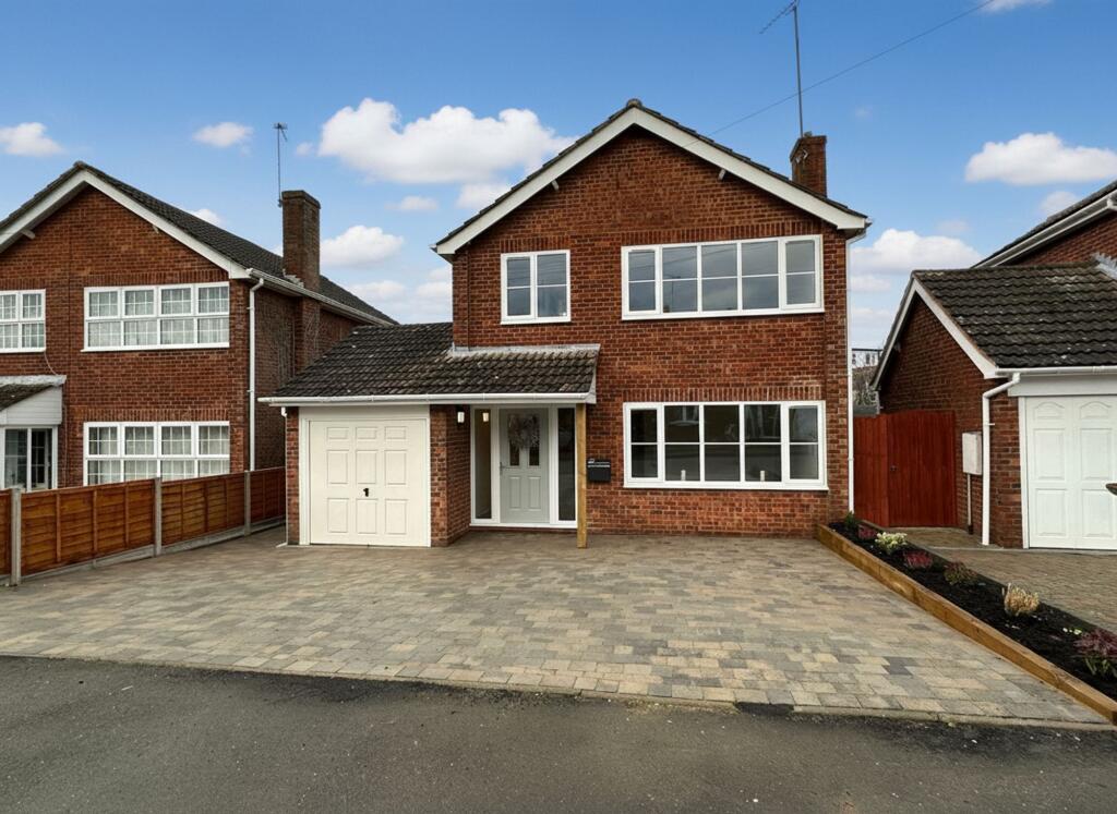 Main image of property: Harecroft Crescent, Sapcote, LE9