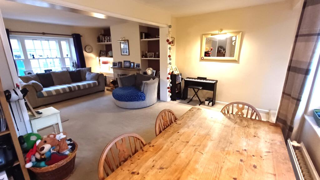 House in West Oxfordshire, Charlbury - More