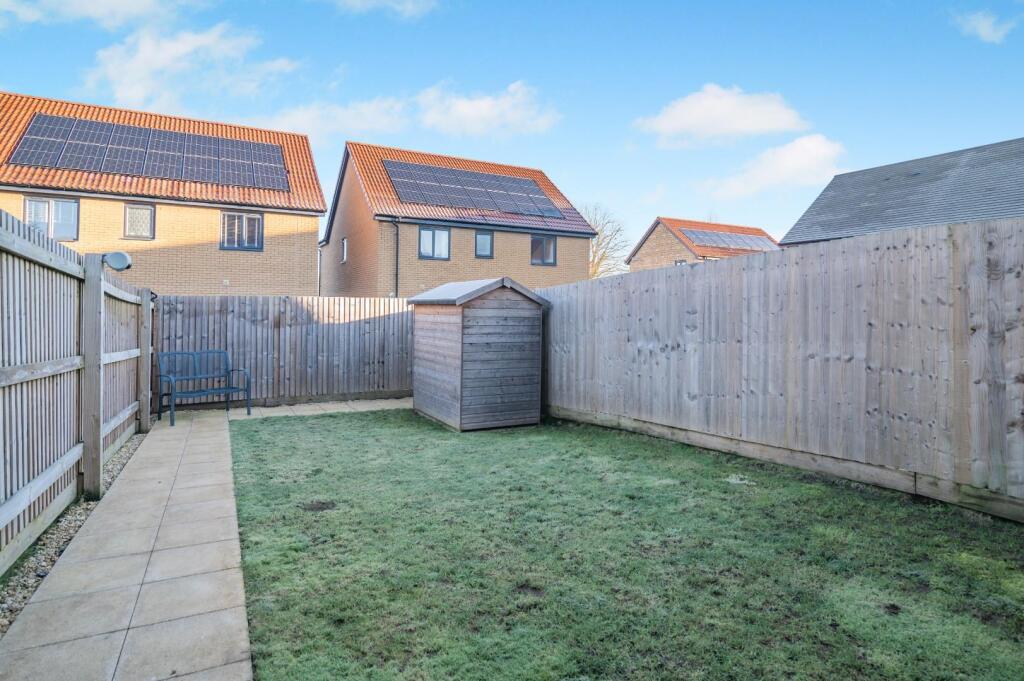 Stylish two bedroom house in the North End of Yatton photo 2