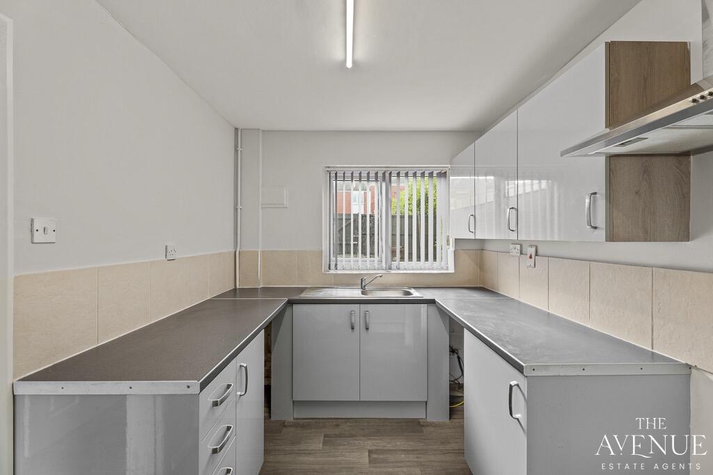 House in Stoke-on-Trent - View 3