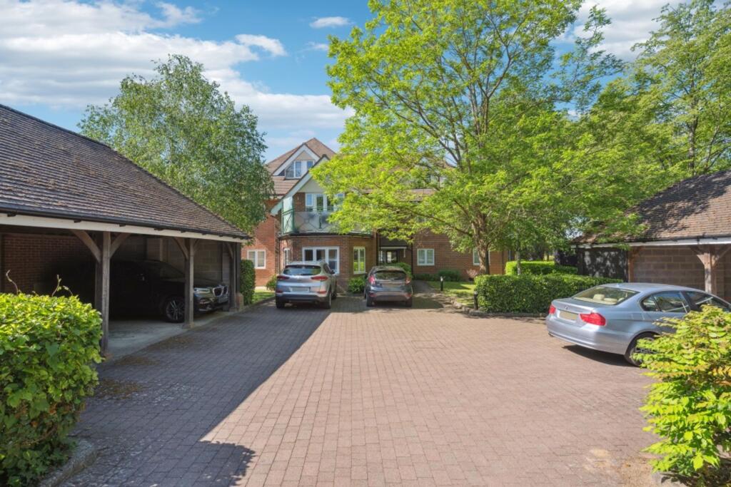 Main image of property: Station Road, Princes Risborough, HP27