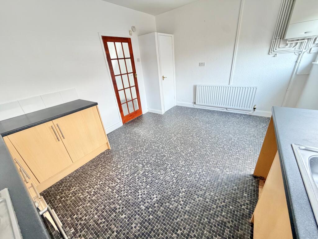 House in Ellesmere Port, Whitby - More