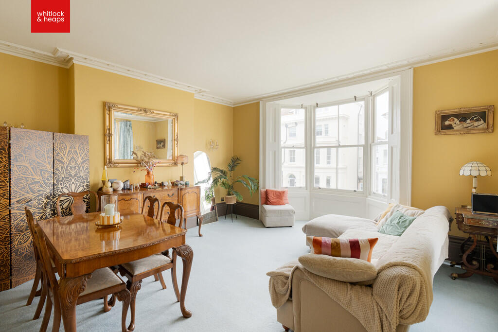 Apartment in Hove, Brighton and Hove - View 4