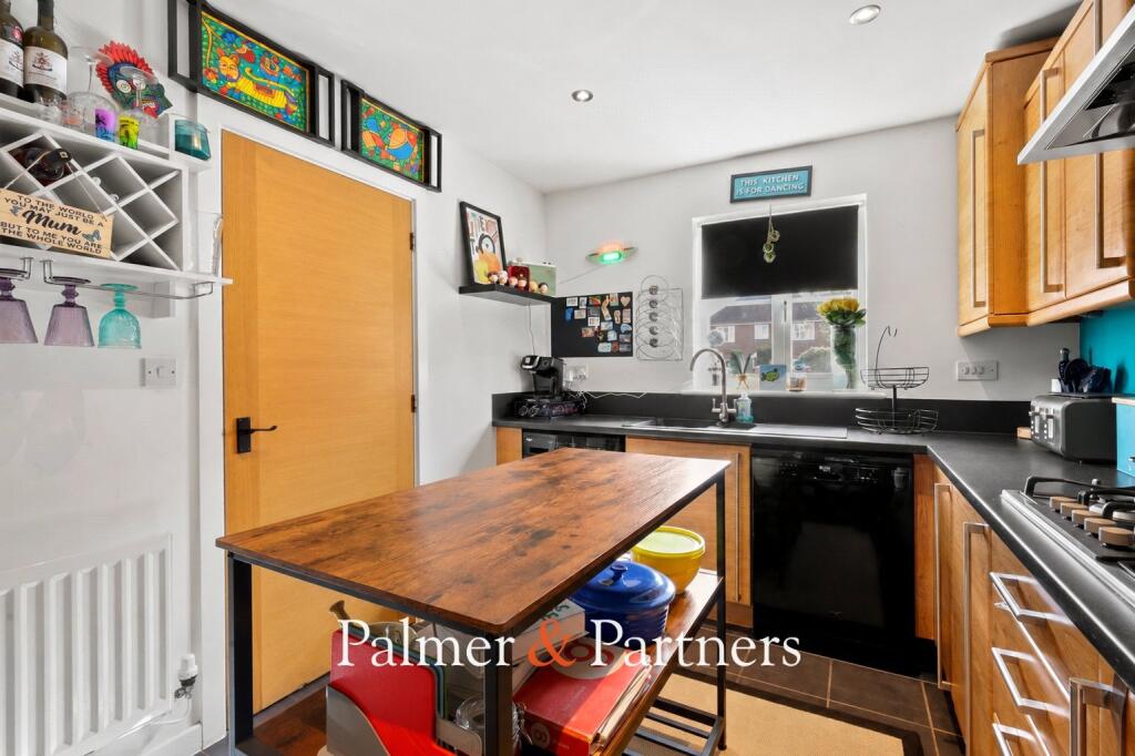 House in Colchester, Myland, Mile End - More