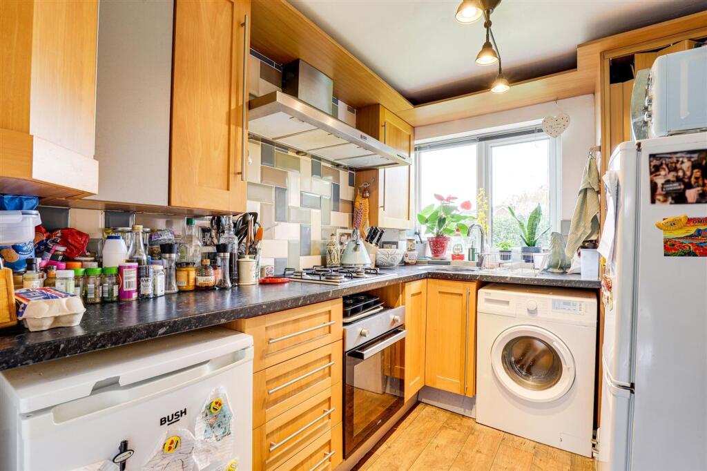 Welbeck Court, Woodthorpe, NG5 photo 3