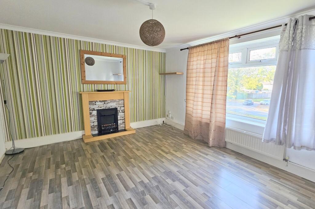 Apartment in Crawley, Worth - View 4