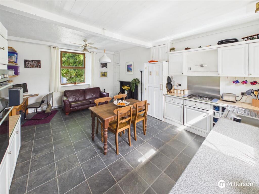 House in Truro - View 5