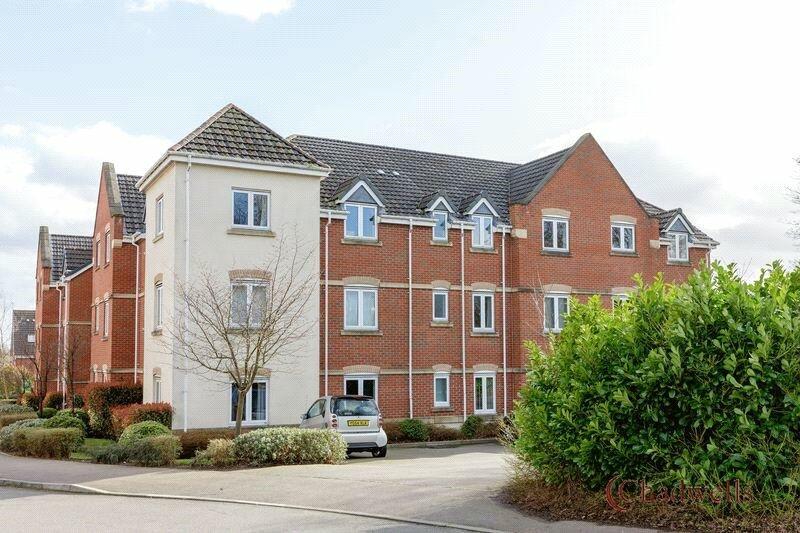 2-bed flat on Trinity Road, Edwinstowe, Mansfield, £90,000