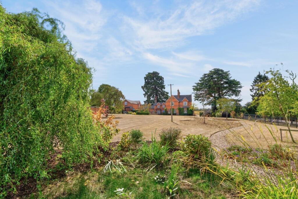House in Northampton - View 5