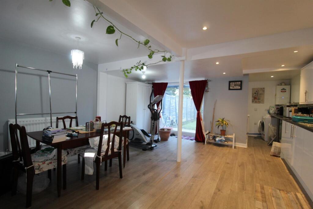 House in Hemel Hempstead - View 3