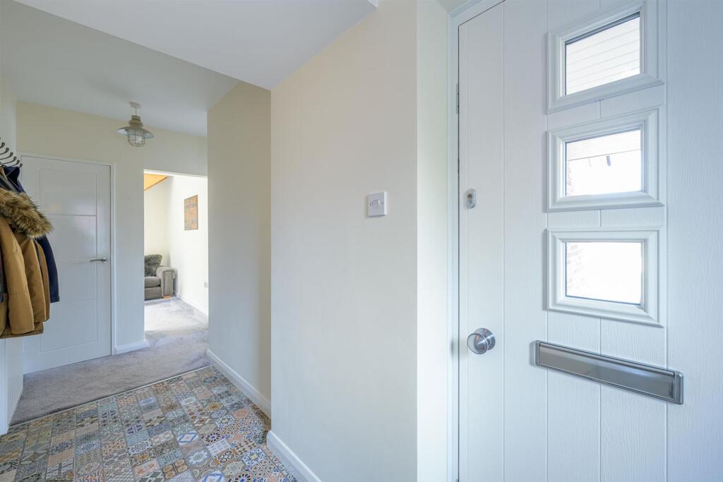 House in South Staffordshire, Gallowstree Elm, Kinver - More