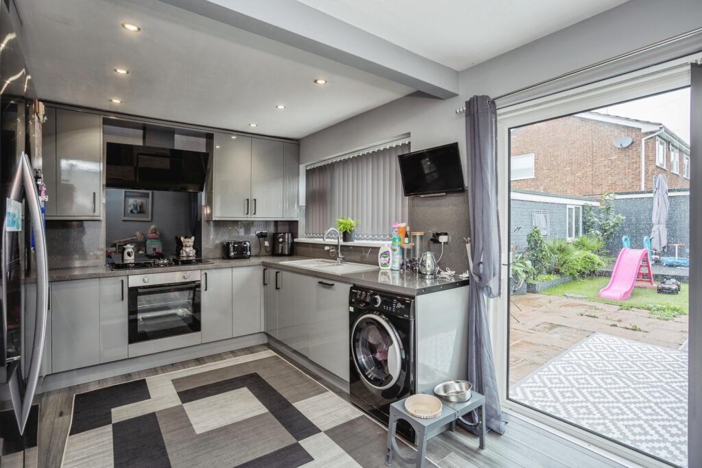 House in Charnwood, Sileby - More