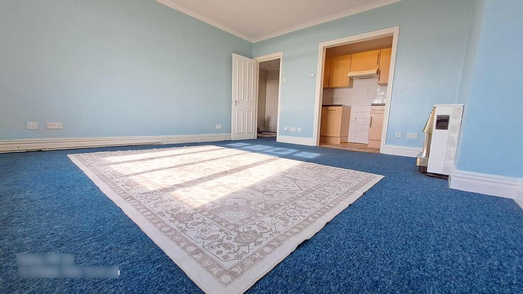 Apartment in Brighton - View 3