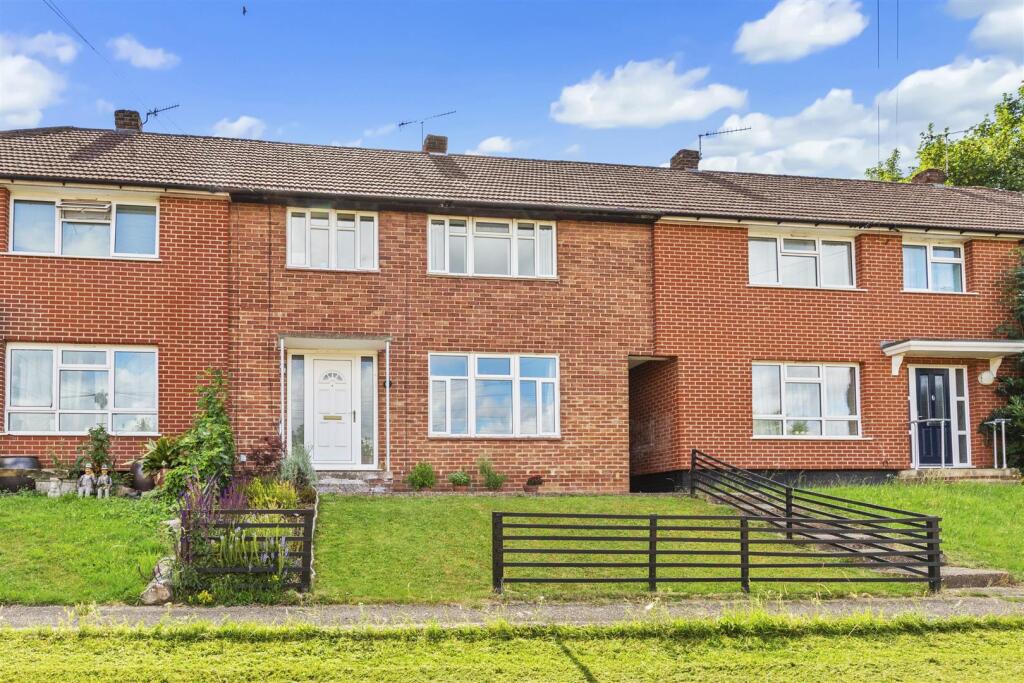 Main image of property: HAWTHORNE ROAD, HIGH WYCOMBE