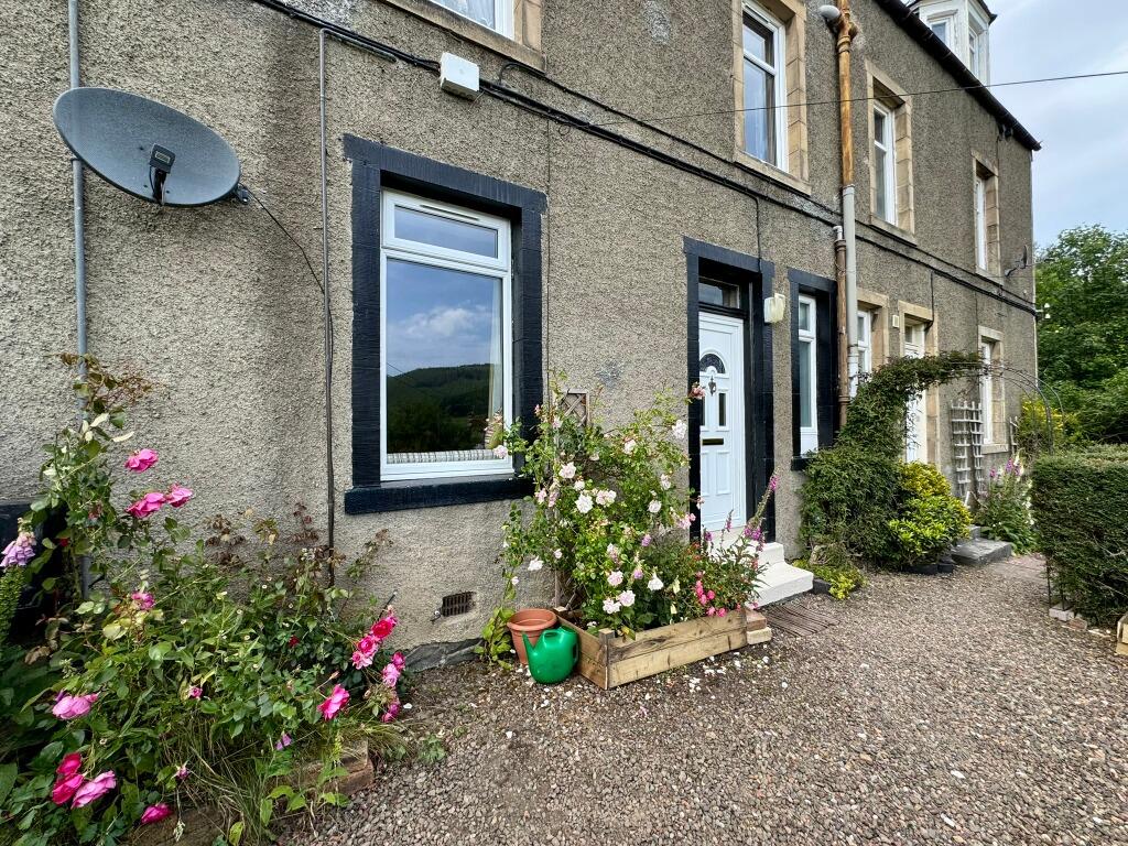 69 Galashiels Road, Walkerburn, EH43 6AD
