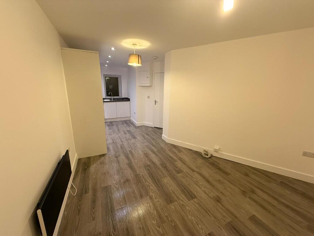 Main image of property: Upper Green Street, High Wycombe, Buckinghamshire, HP11