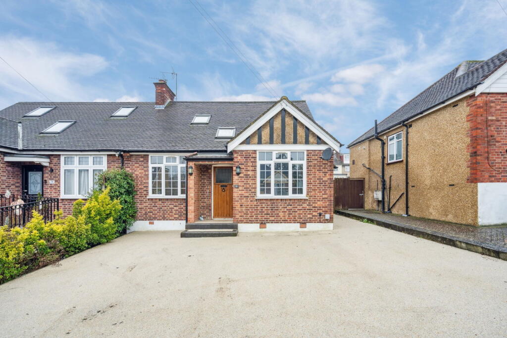 4-bed bungalow on Lincoln Close, North Harrow, HA2, £899,950