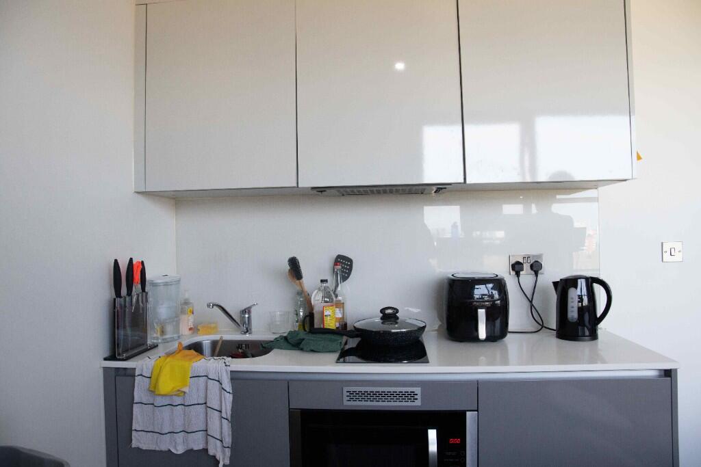 Chester Road, Manchester, M16 photo 3