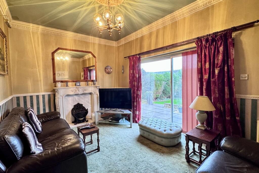 Tenfoot Close, Glossop, SK13 photo 3