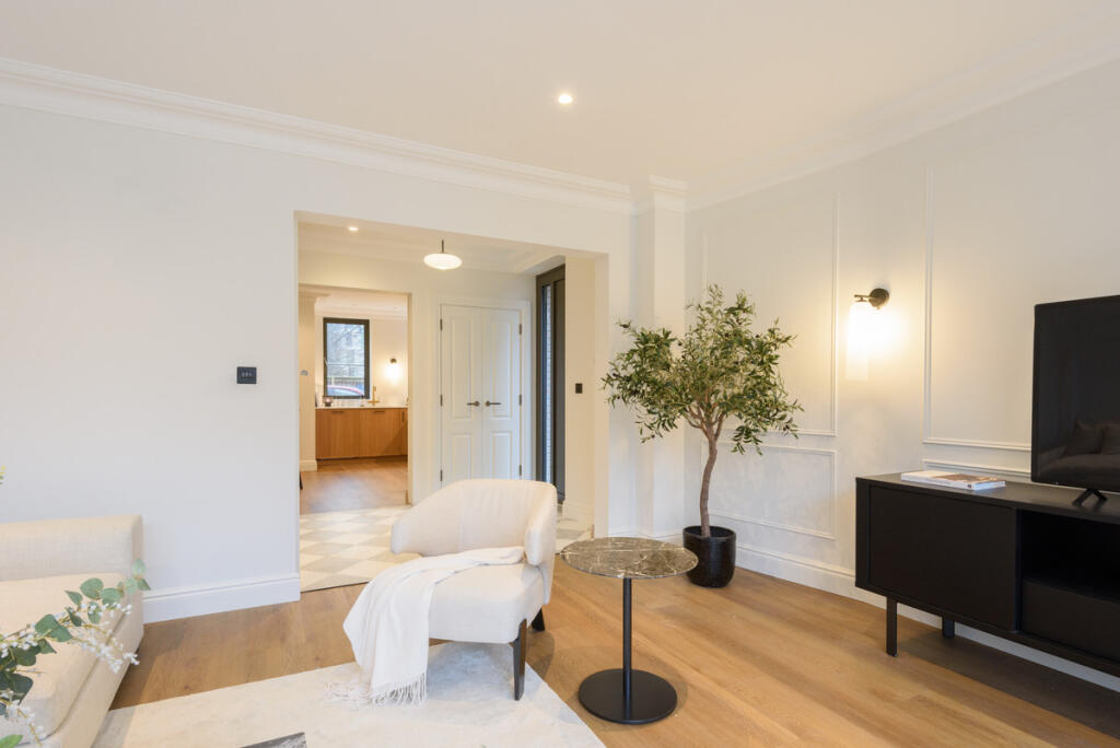 House in London - More