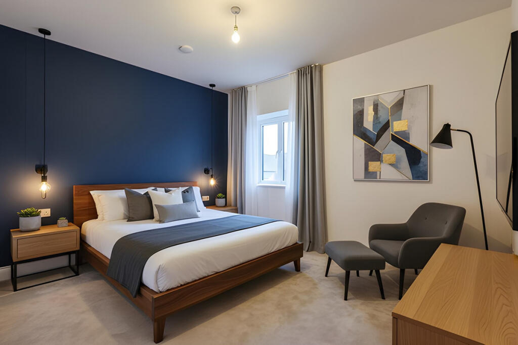Apartment in Southend-on-Sea - View 5