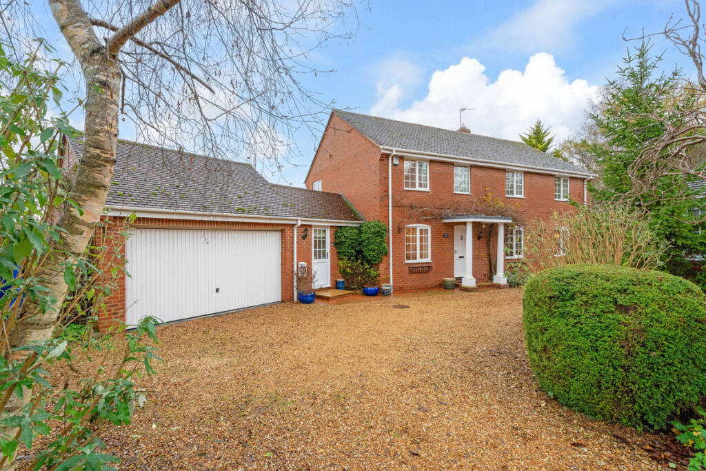 4-bed detached on Bell Close Brackley Helmdon, Northamptonshire, NN13 5UH, £750,000