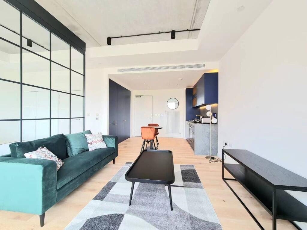 Main image of property: Goodluck Hope Walk, London, E14