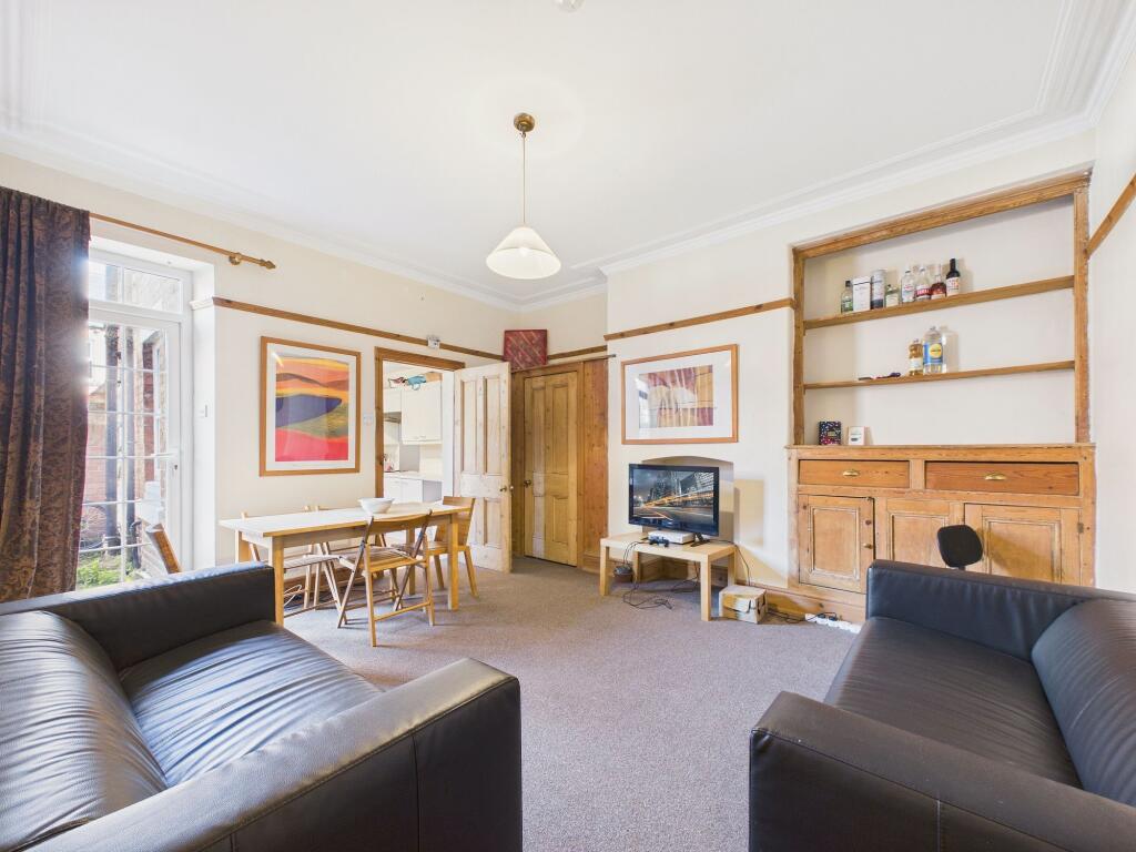 Apartment in Newcastle upon Tyne, Jesmond - View 2