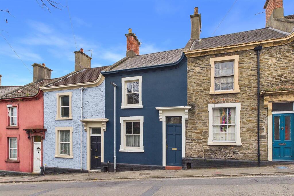 Main image of property: Almost immediate to Clevedon Town Centre