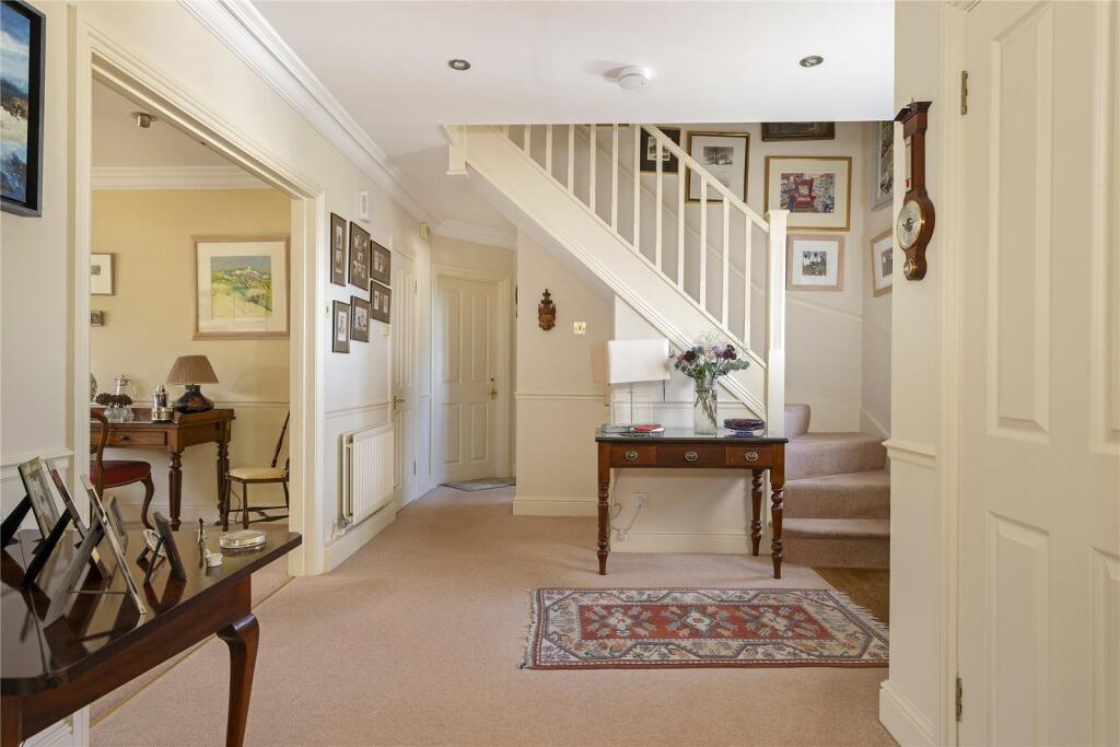 House in Cotswold, Stow-on-the-Wold - View 4