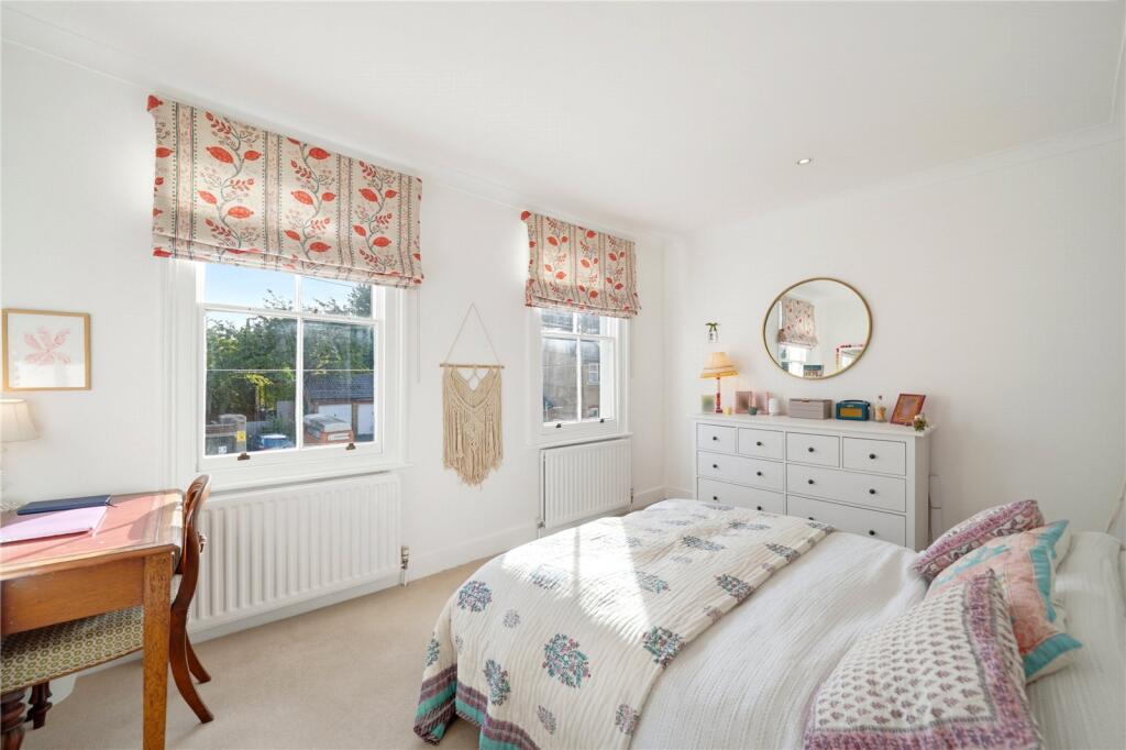 House in London, Clapham Junction - View 5