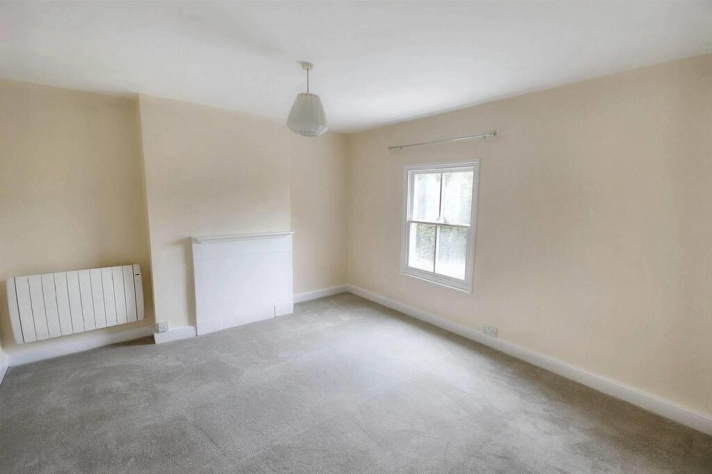 House in Northampton - View 3