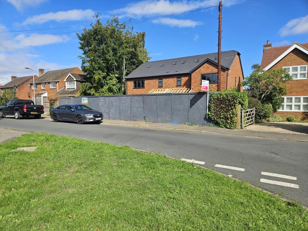 Main image of property: Hawthorne Road, Caversham, Reading