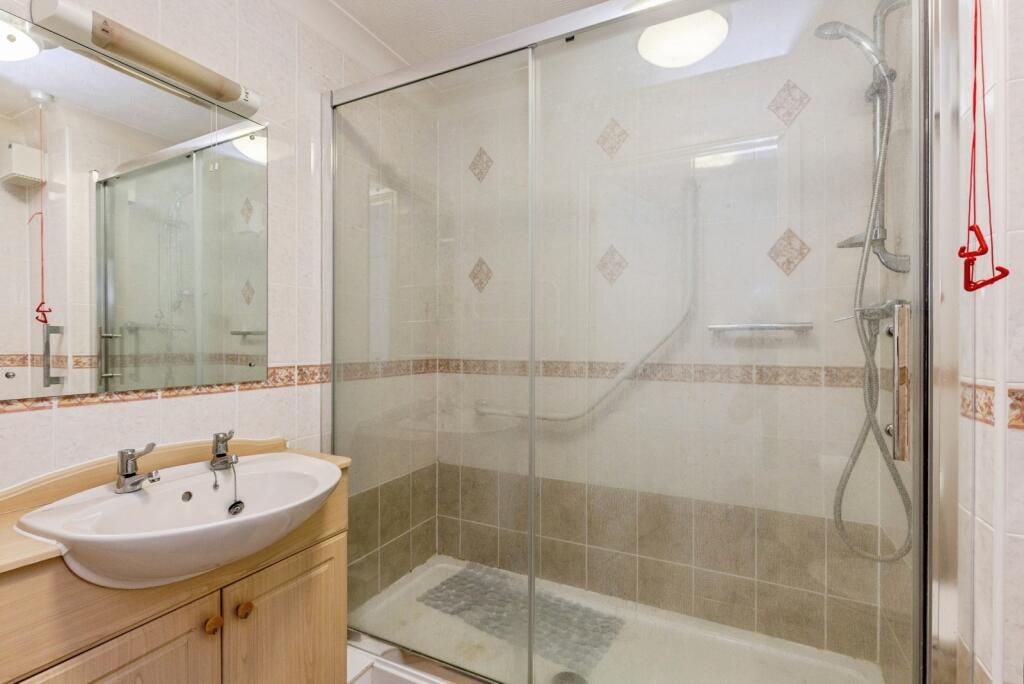 Apartment in Bristol, Woodhill - More