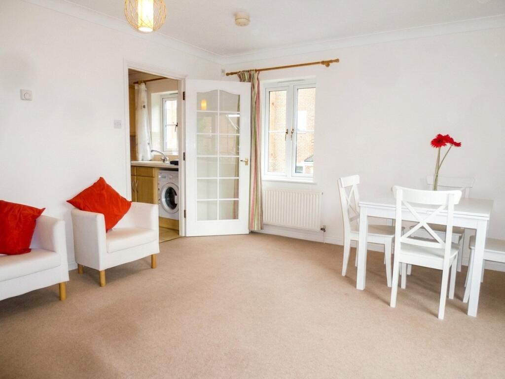 Apartment in Reading - View 3