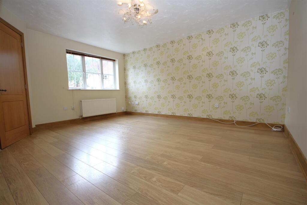 House in Fareham, Hampshire - View 5