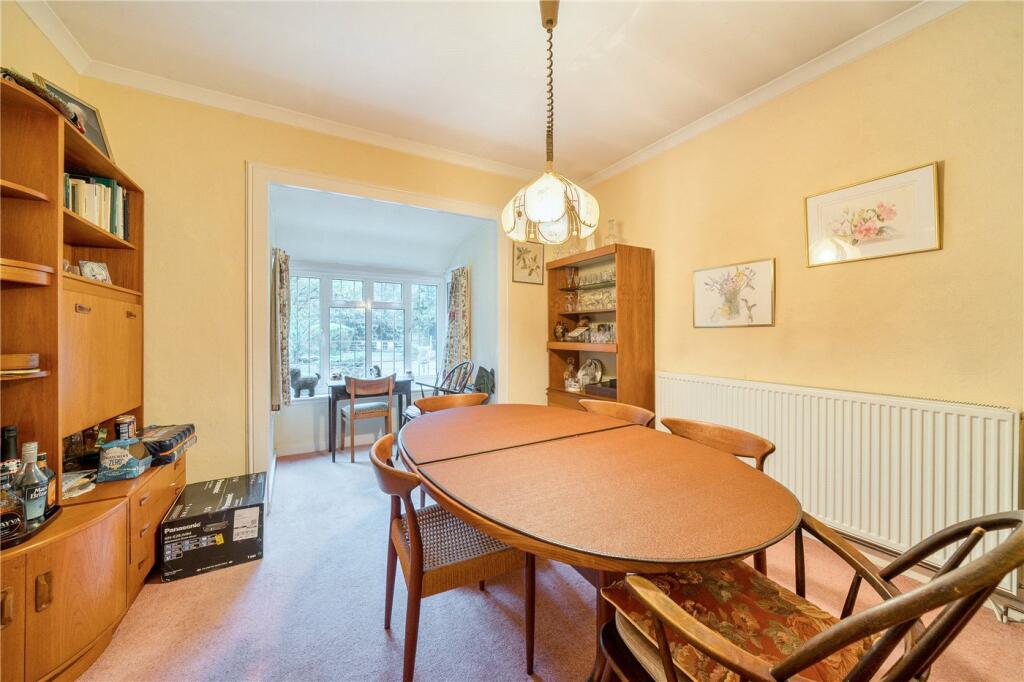 Sandy Lane, Rushmoor, Farnham, Surrey, GU10 photo 4