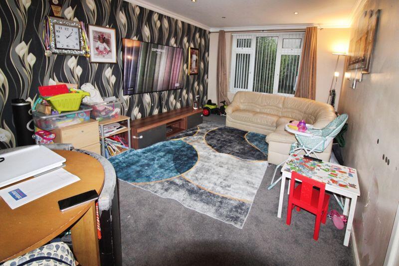 Mersey Close, Whitefield, Manchester photo 3
