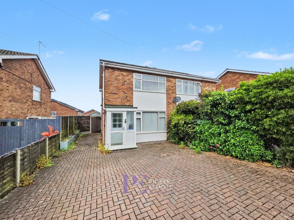 Main image of property: Dunblane Way, Hinckley, LE10