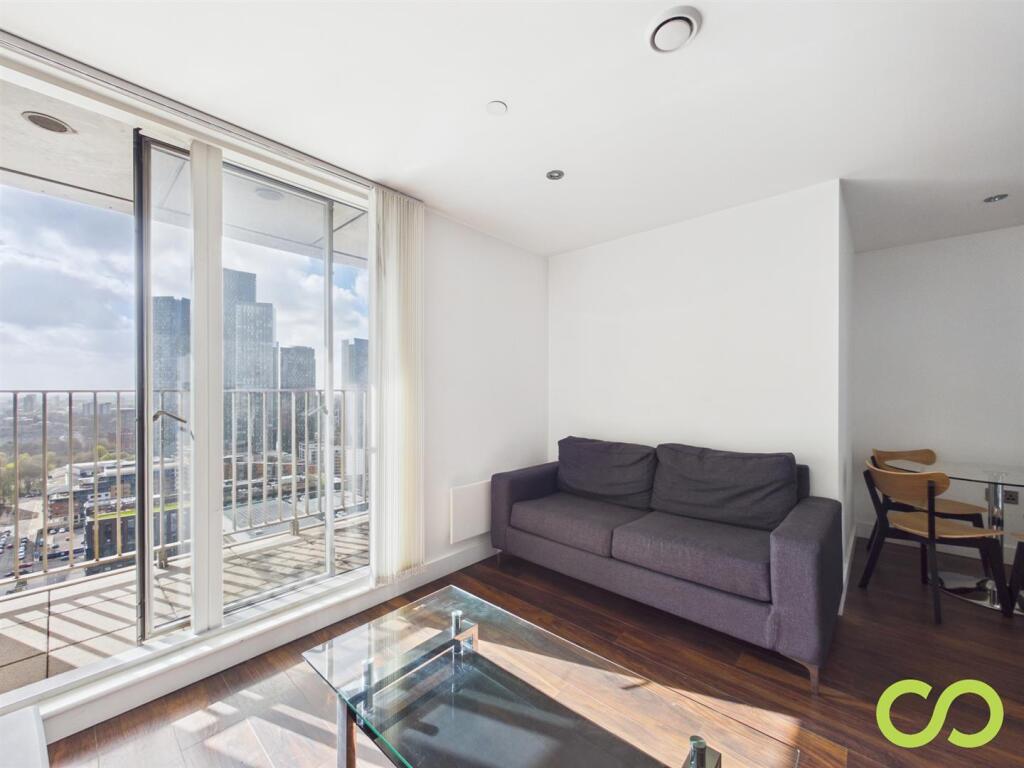 Apartment in Manchester, City Centre - View 5
