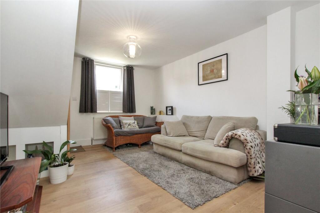 House in London - View 4