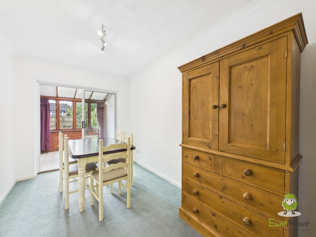 House in Shrewsbury, Wrexham - More