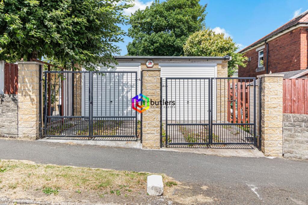 House in Sheffield, Hollinsend, Gleadless - View 4