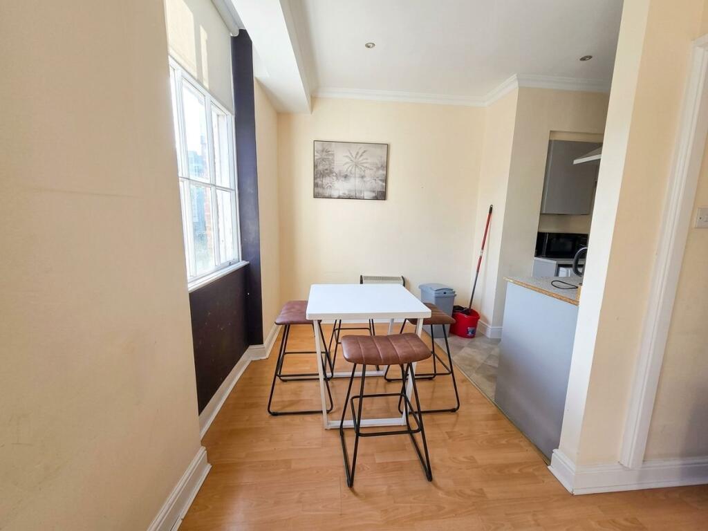 Apartment in Liverpool, Pride Quarter, Vauxhall - View 4
