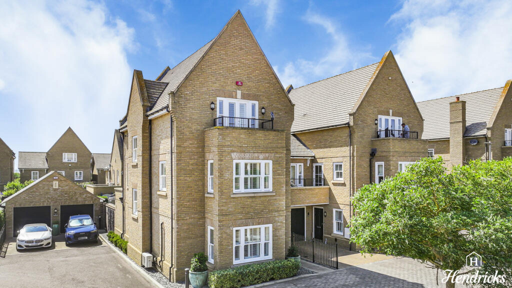 Main image of property: Gunners Rise, Southend-on-sea, SS3 9