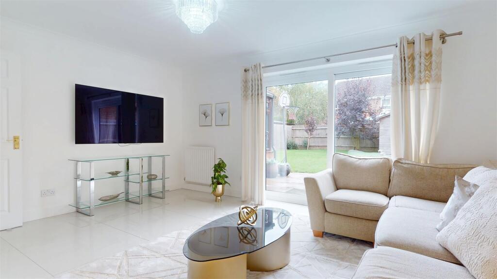 House in Milton Keynes, Middleton / Milton Keynes Village, Broughton and Milton Keynes - View 4
