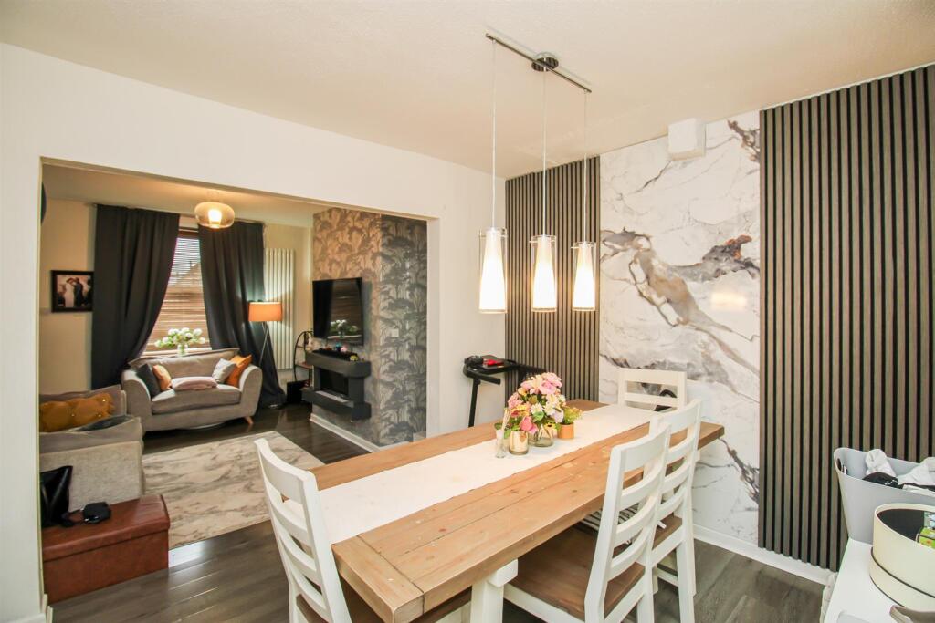 House in Leeds, Middleton - View 5