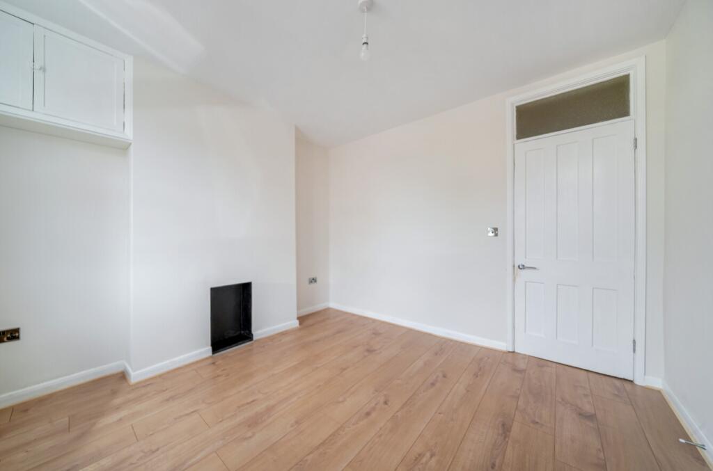 House in South Kesteven, Grantham - View 3